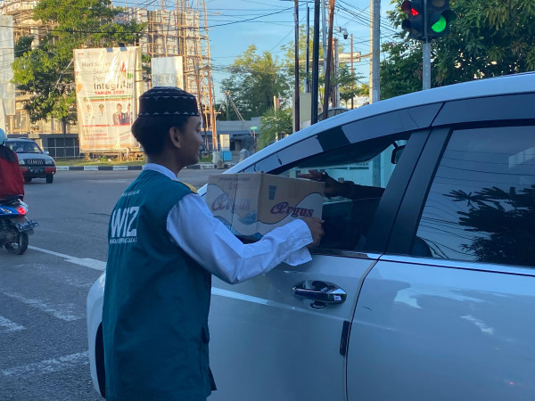 Santri PPTQ Wahdah Islamiyah Sinjai Galang Dana Bersama WIZ untuk Korban Kebakaran di Lappa